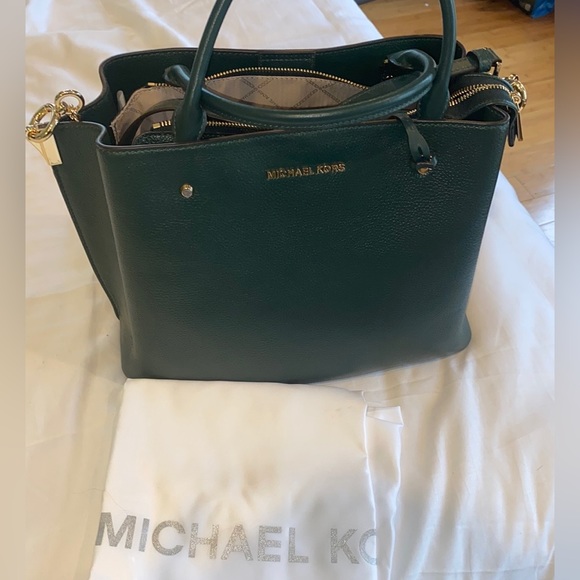 New Michael Kors Arielle Green Satchel Bag Large - Picture 7 of 10